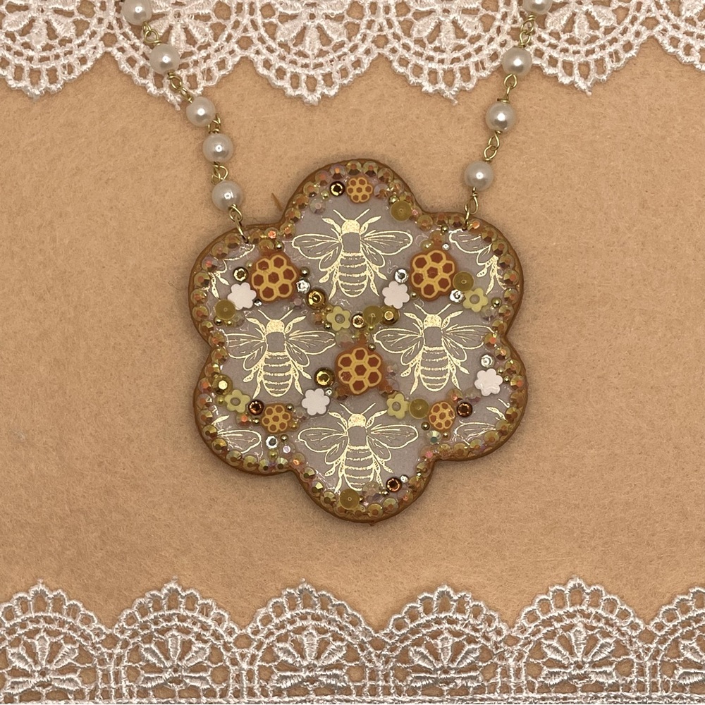 Honeycomb necklace